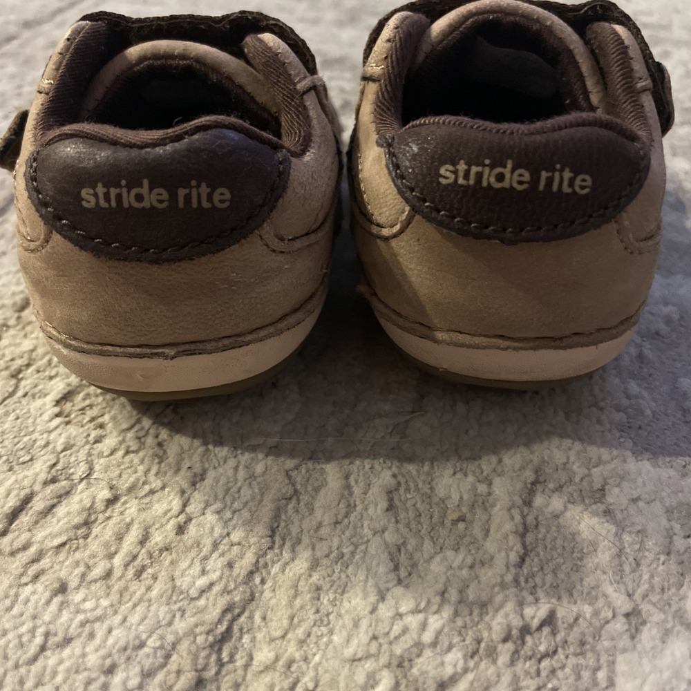 Stride Rite Baby Toddler Shoes Sneakers Artie Brown Sz 3.5W Boys Flexible Soft - Picture 4 of 8